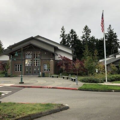Picture of the front of Gig Harbor City Hall