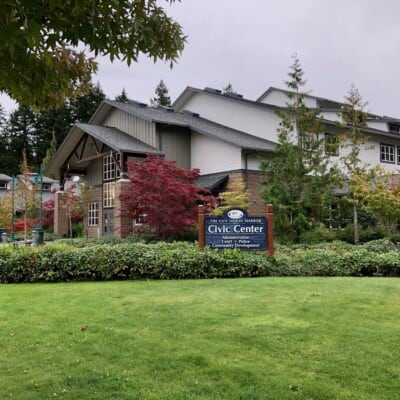 A photo of the front of Gig Harbor City Hall.