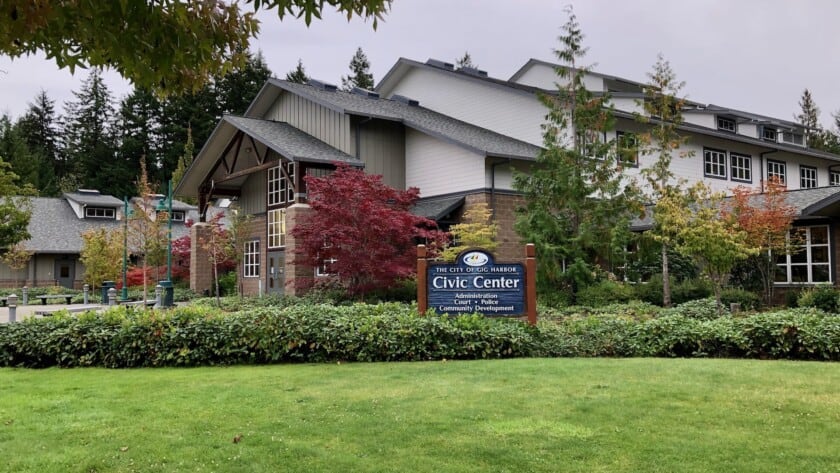 A photo of the front of Gig Harbor City Hall.