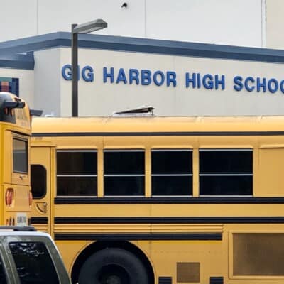 A photo of the front of Gig Harbor High School