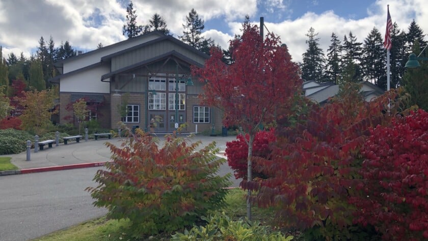 Picture of the front of Gig Harbor City Hall