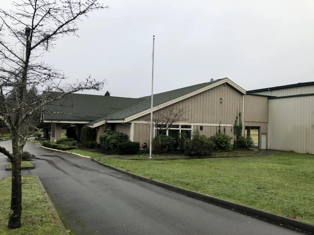 former performance golf center in Gig Harbor