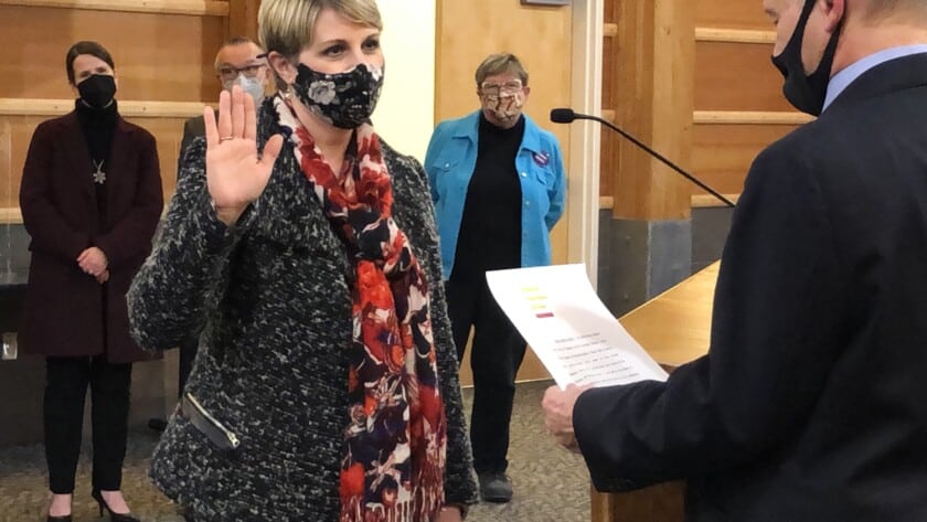 New mayor Tracie Markley took the Oath of Office at the Dec. 13 city council meeting. Markley and new council members will take their seats in January