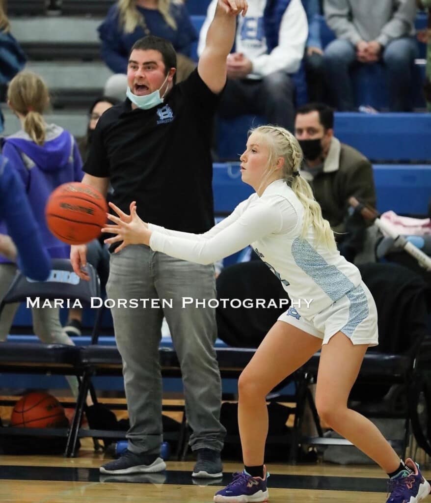 Gig Harbor's Olivia Paul receives a pass.