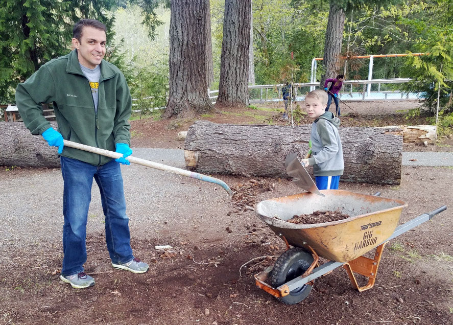 Helping at Parks Appreciation Day is a family affair.