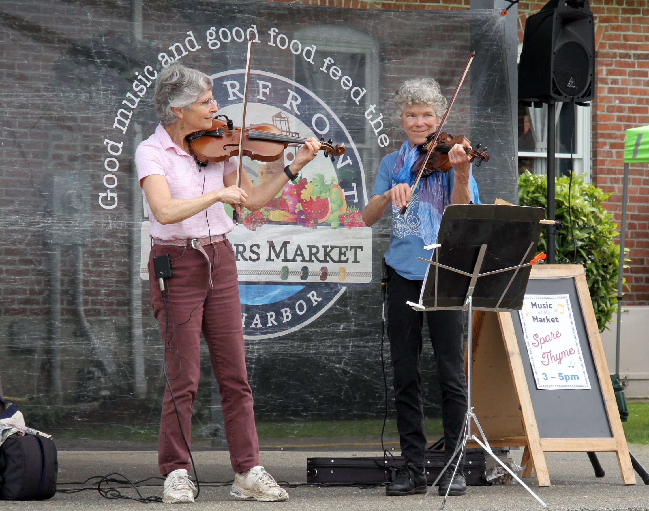 Opening day of the 2022 Gig Harbor Waterfront Farmer's Market.