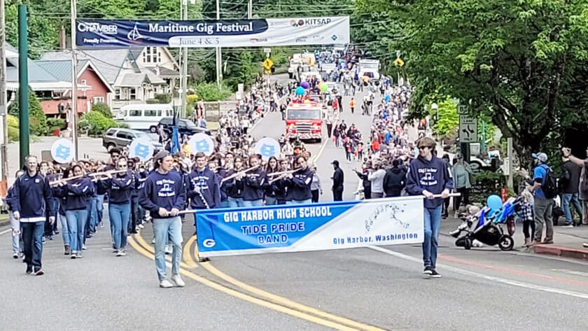 A scene from the 2022 Maritime Gig Festival Grande Parade.