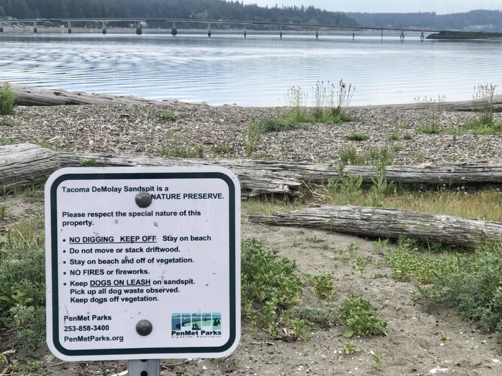 rules sign at Fox Island sandspit park