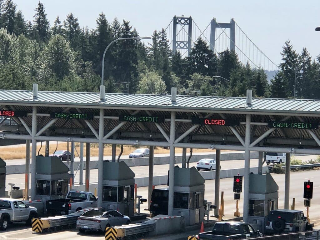 picture of tacoma narrows bridge toll booths