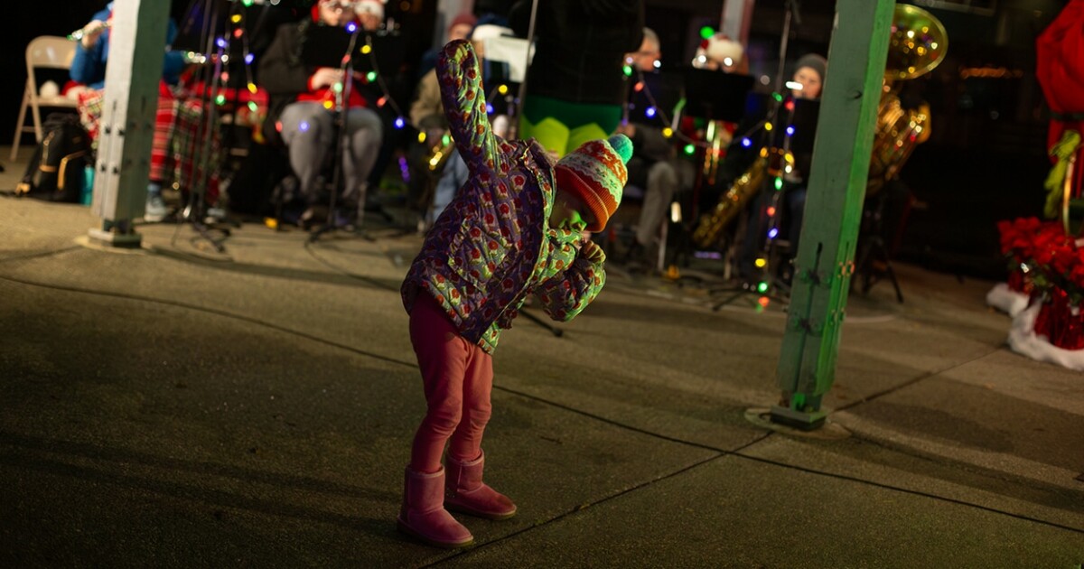 Photo gallery 2023 Christmas tree lighting ceremony Gig Harbor Now